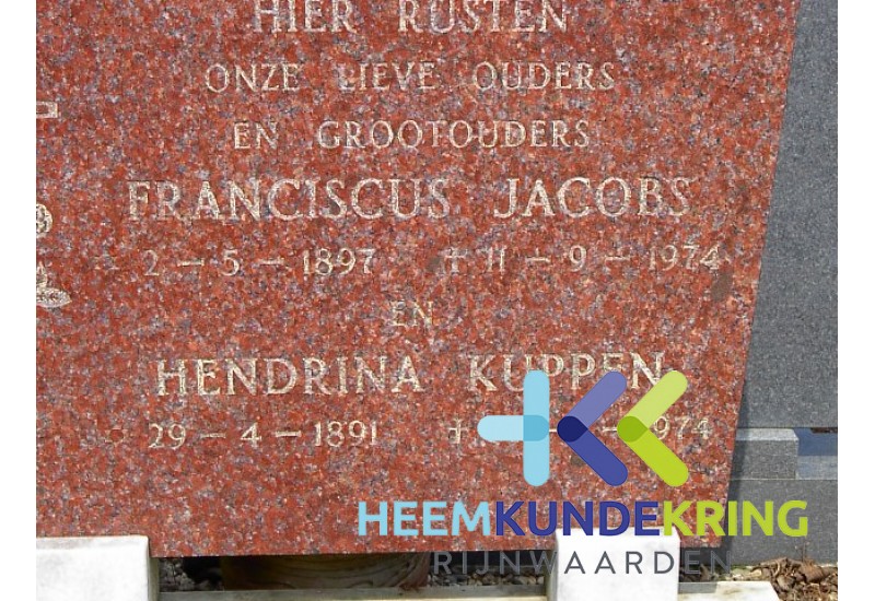 Grafstenen kerkhof Herwen Coll. HKR F.Jacobs en H.Kuppen (247)